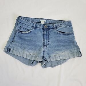 H&M Cuffed Denim Jean Shorts w/ Pockets